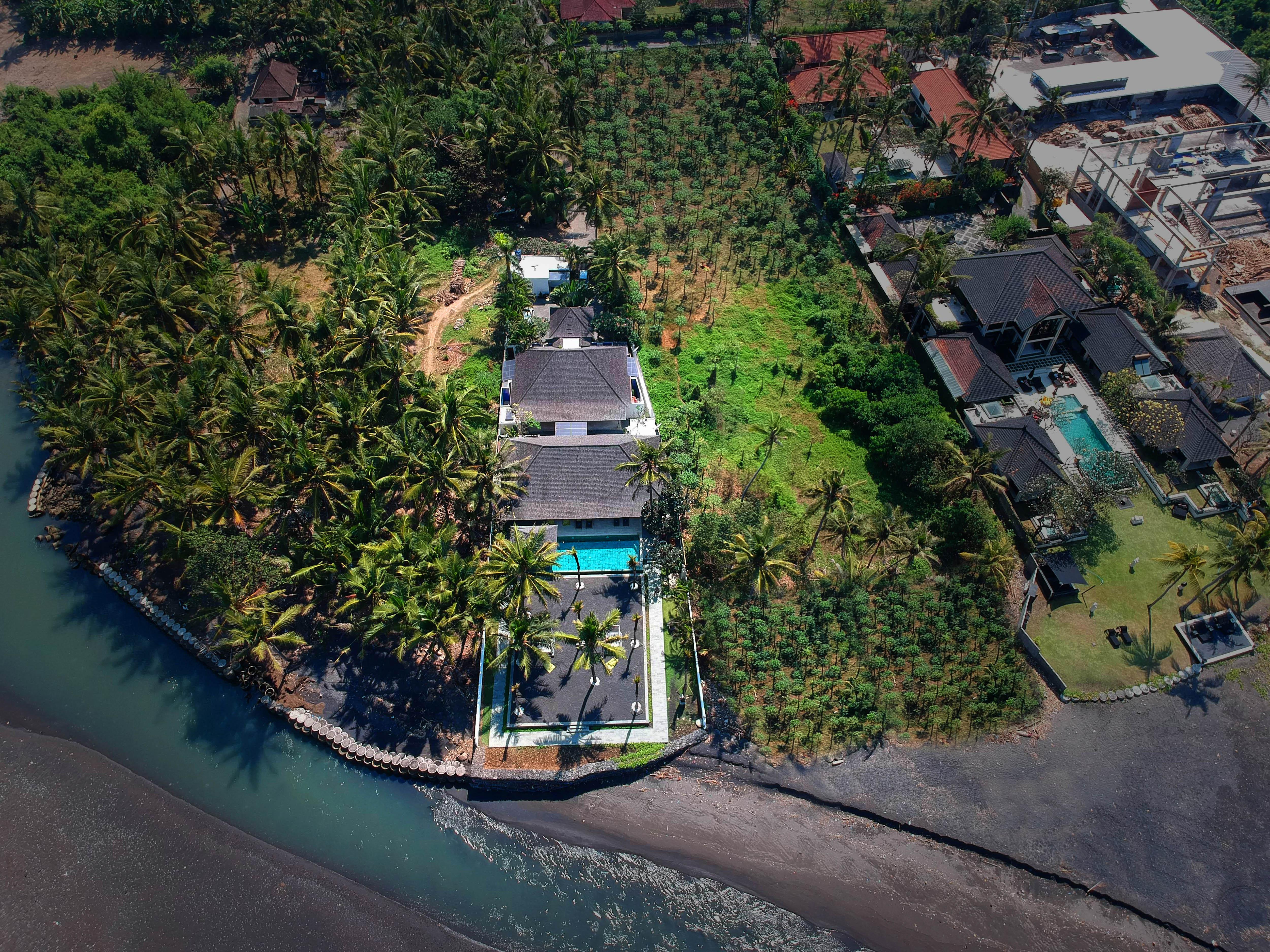 Kutus Kutus Saba Beach Villa Сукаваті Екстер'єр фото