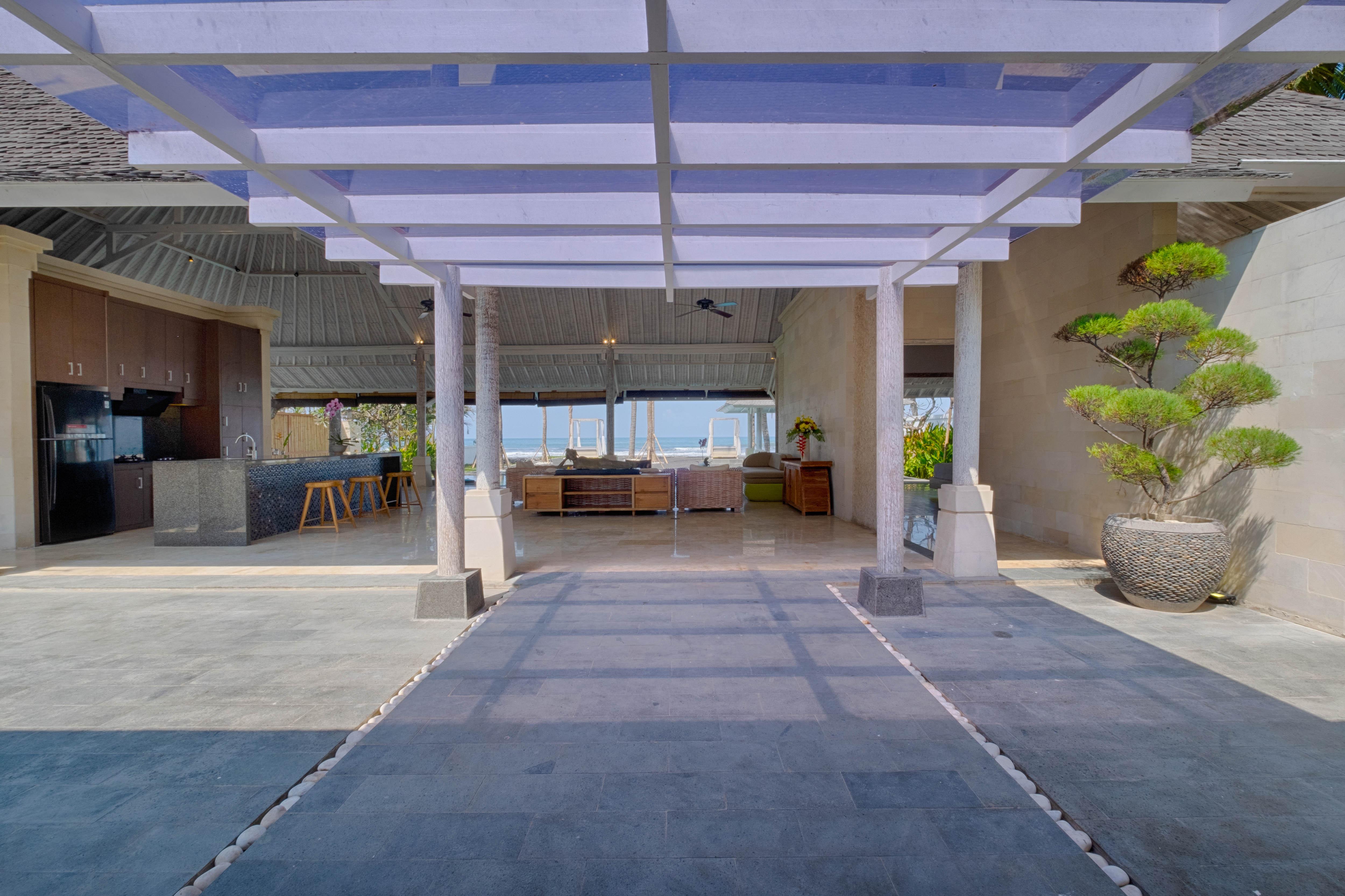 Kutus Kutus Saba Beach Villa Сукаваті Екстер'єр фото